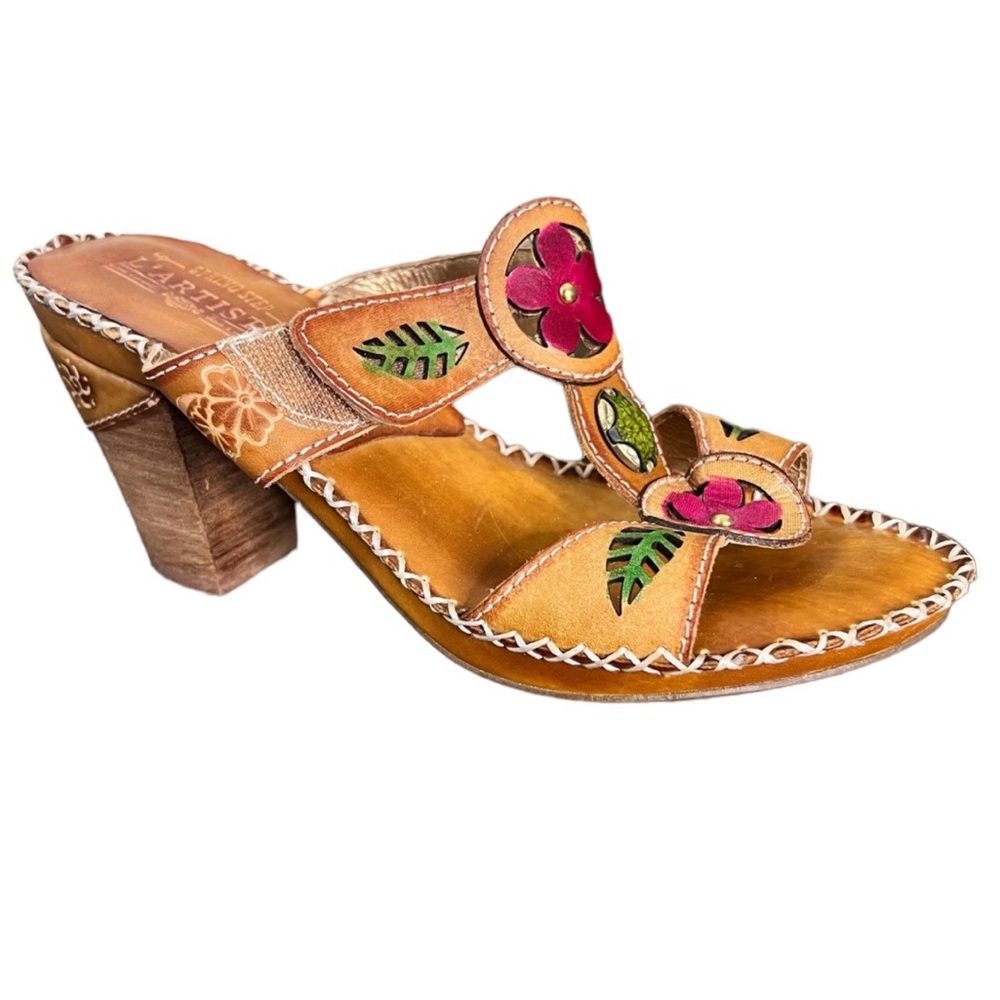 Women's Floral Embellished Sandals - Brown and Red